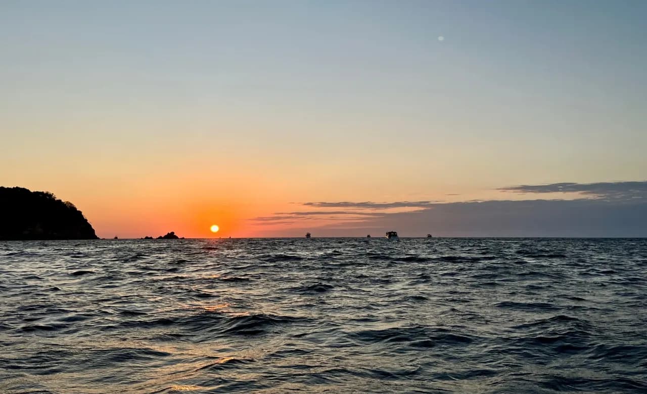 Atardecer en el mar
